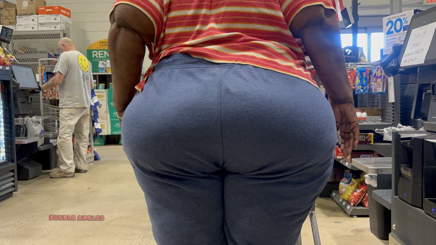 Badonkadonk #JmF3O17m