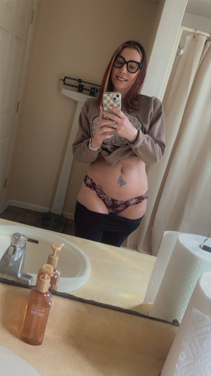 HotWife an her work selfies #dA8AHPFe