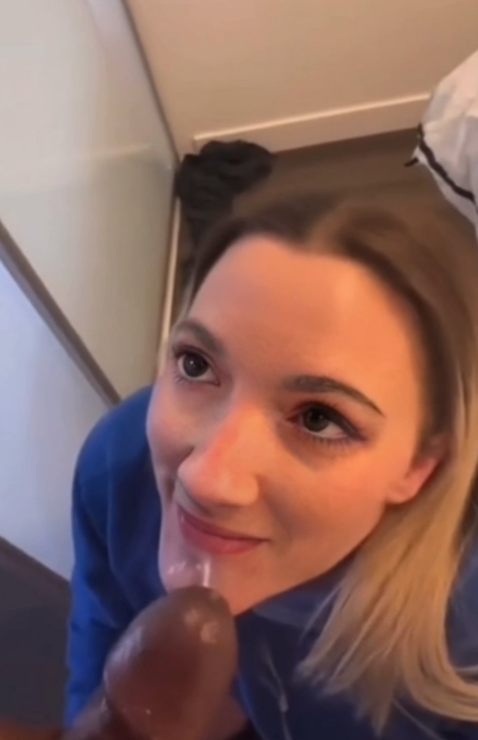 Cheating  wife lindsey  sucking black cock #dYyspzkE