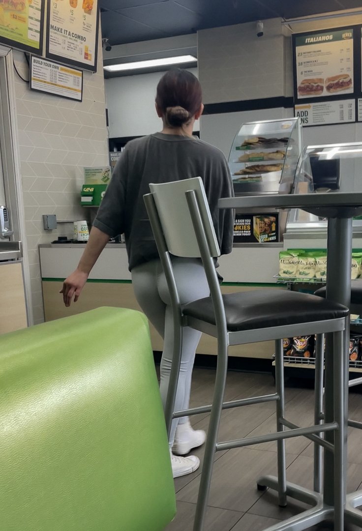 Perfect ass at subway #HzPCBzR9