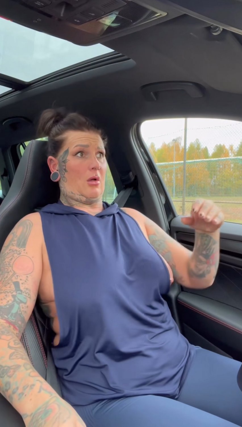 Random chicks #bT2hkUih