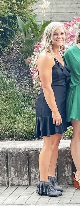 Heather & Lacey were two of the hottest girls to go on “the bus” #yfW1Or0F