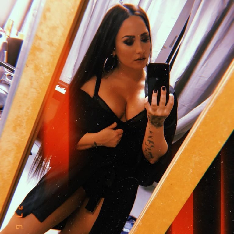 Demi Lovato #2Dvv9CfE