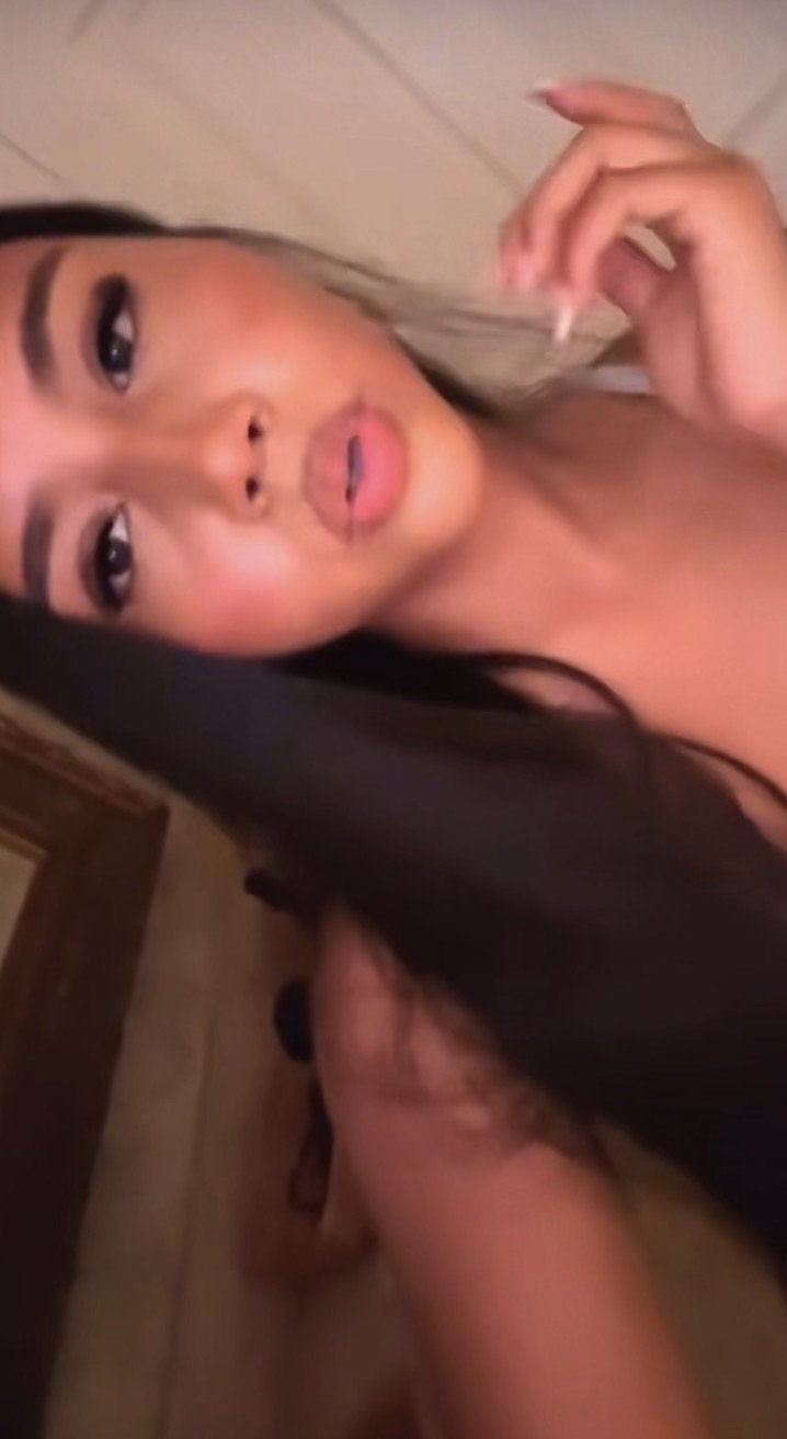 Vanessa 22 #Z2jb0VBf